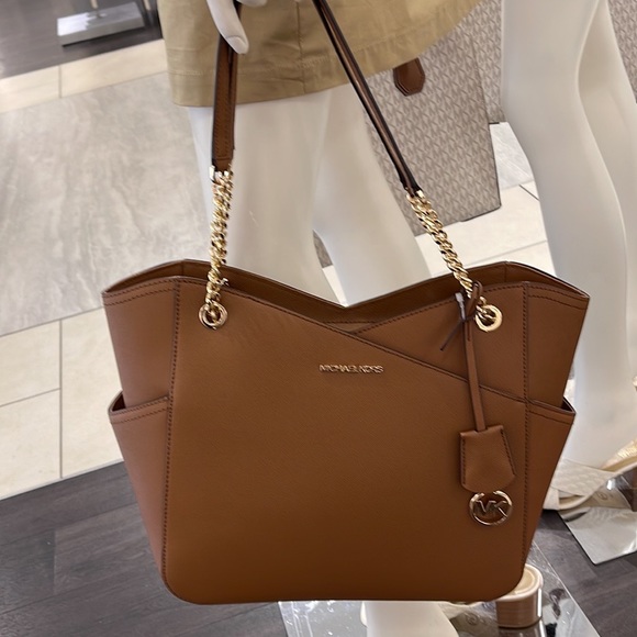 Michael Kors Jet Set Travel Large Chained Tote Shoulder Bag MK Luggage 
NWT - Picture 4 of 16